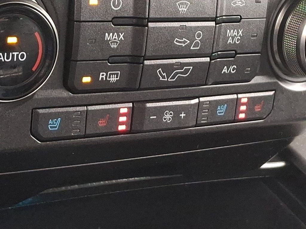 Used 2017 Ford F150 Raptor w/ Equipment Group 802A Luxury image 26