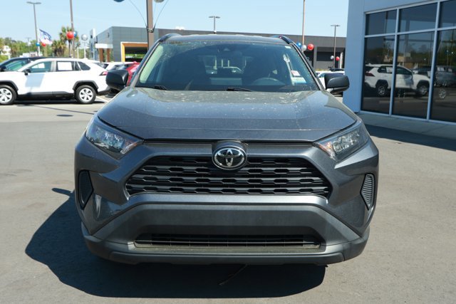 Used 2021 Toyota RAV4 LE FWD image 2