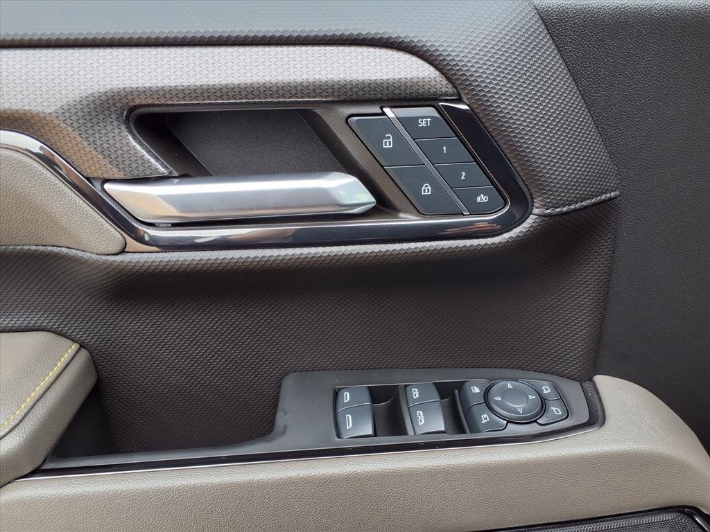 Used 2024 Chevrolet Silverado 1500 ZR2 image 24
