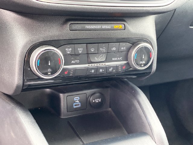 Used 2022 Ford Escape Titanium AWD/4WD image 14