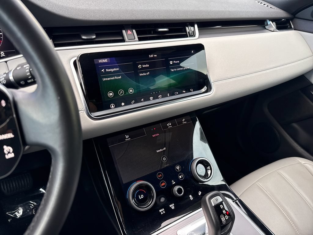 Used 2020 Land Rover Range Rover Evoque SE AWD/4WD image 19