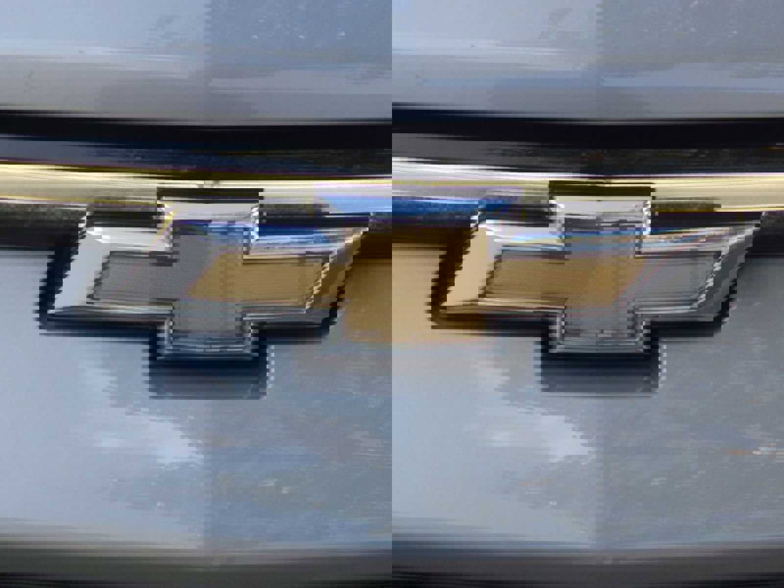 Used 2025 Chevrolet Equinox EV LT w/ Convenience Package image 8