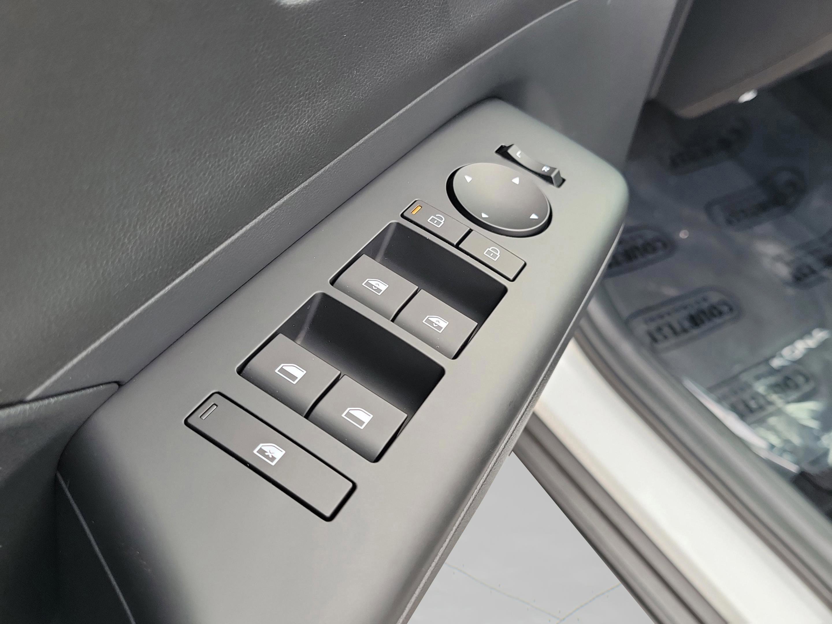 New 2026 Hyundai Kona SEL Sport image 9