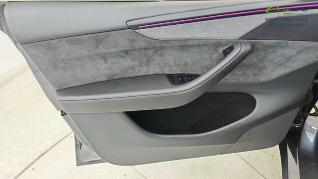 Used 2026 Tesla Model Y 2WD image 32