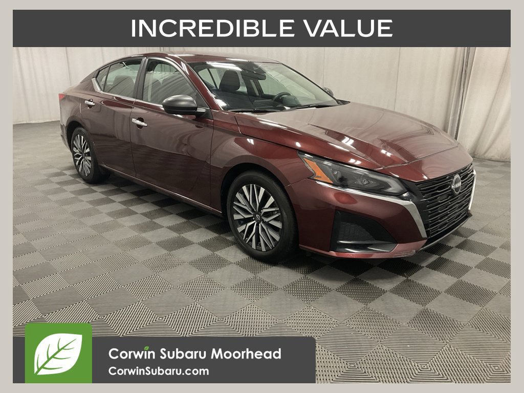 Used 2024 Nissan Altima 2.5 SV