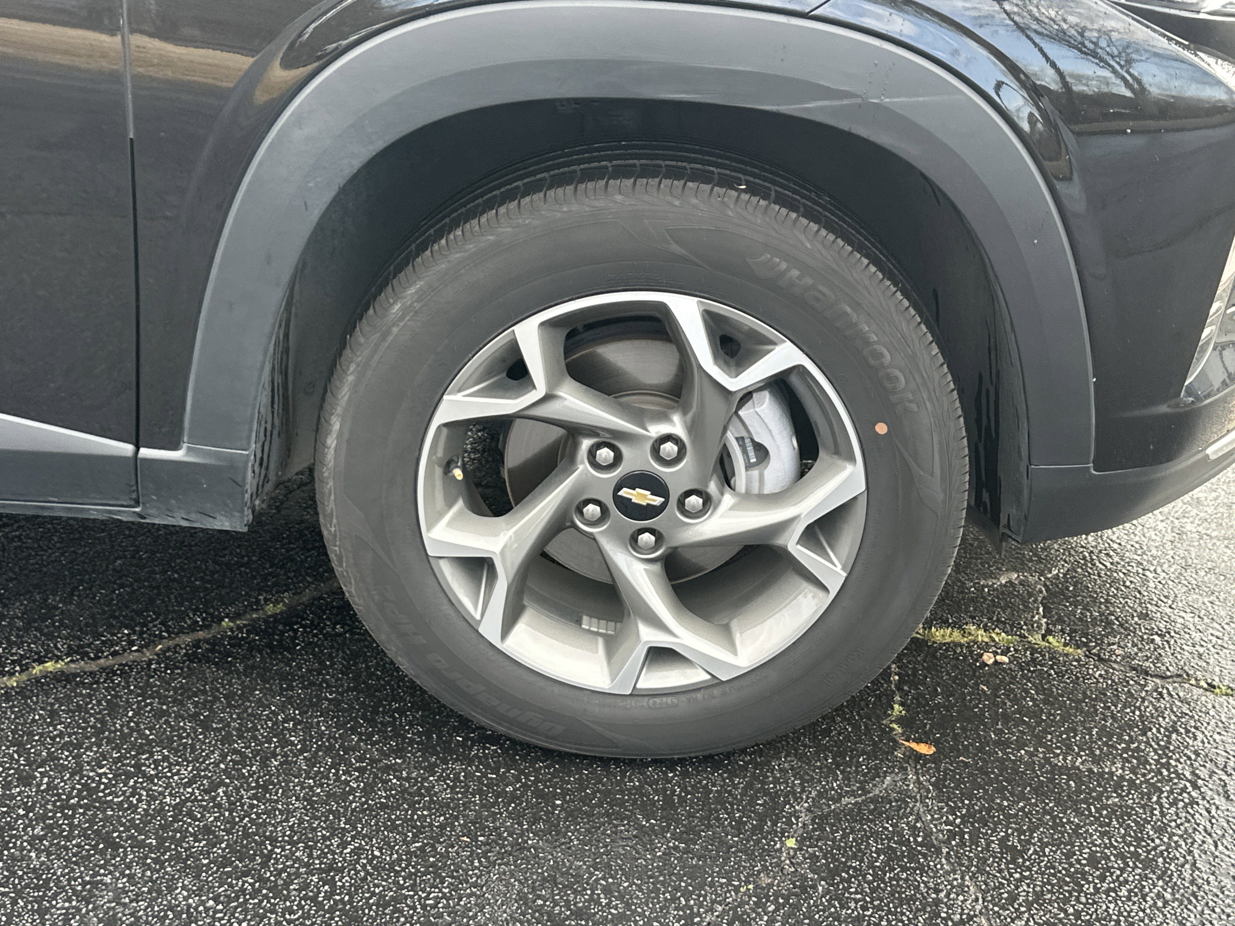 Certified 2025 Chevrolet Trax LT image 14