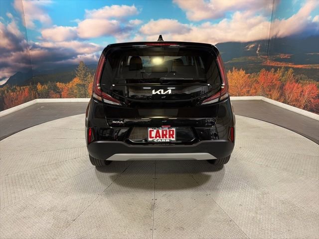 Used 2025 Kia Soul LX FWD image 7