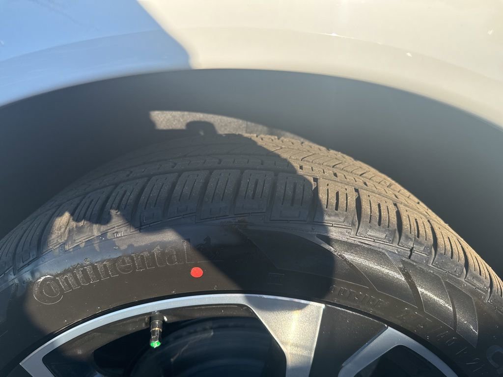 New 2026 Chevrolet Equinox EV LT image 33