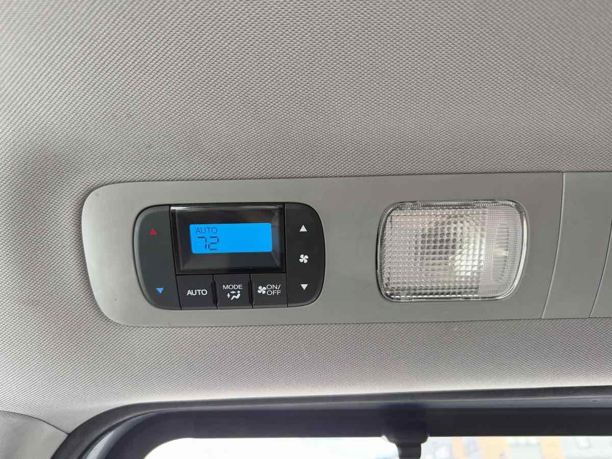 Used 2011 Honda Odyssey Touring image 24