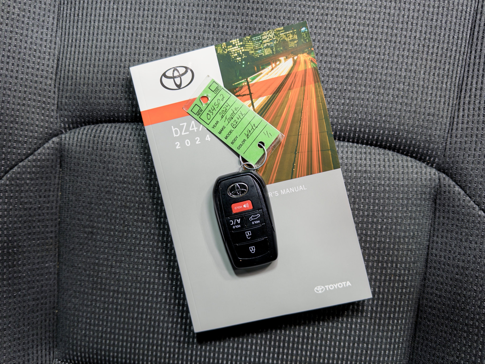 Used 2024 Toyota bZ4X FWD w/ Weather Package image 20