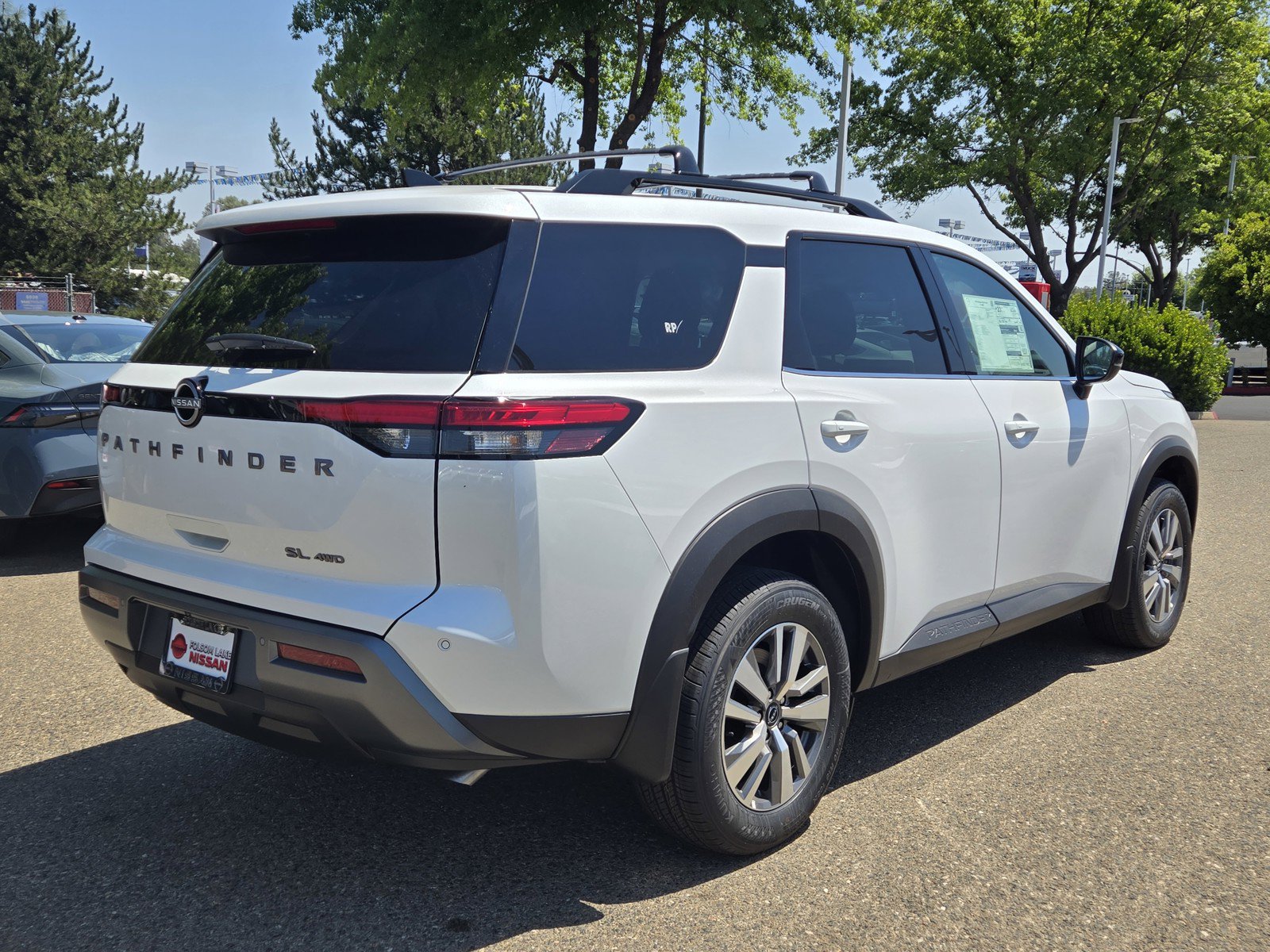 New 2026 Nissan Pathfinder SL AWD/4WD image 4