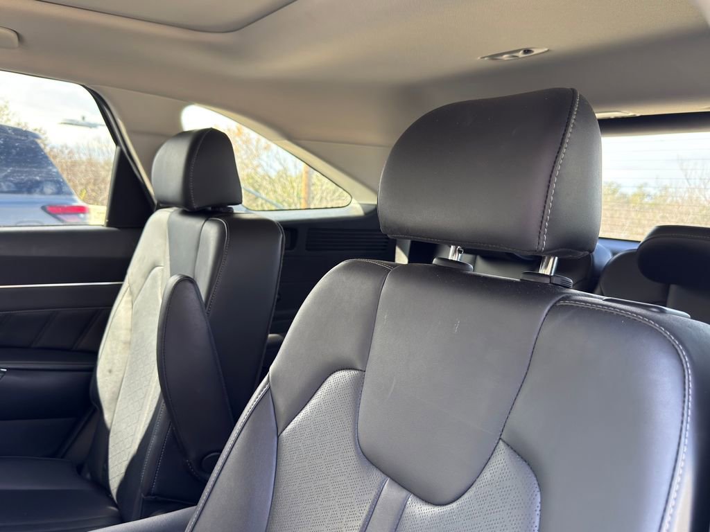 Used 2023 Kia Sorento SX image 31