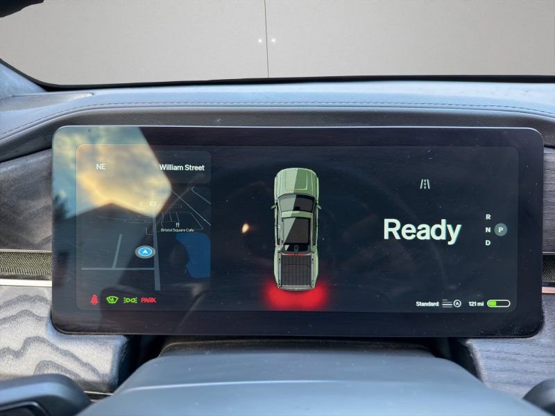 Used 2023 Rivian R1T Adventure image 15