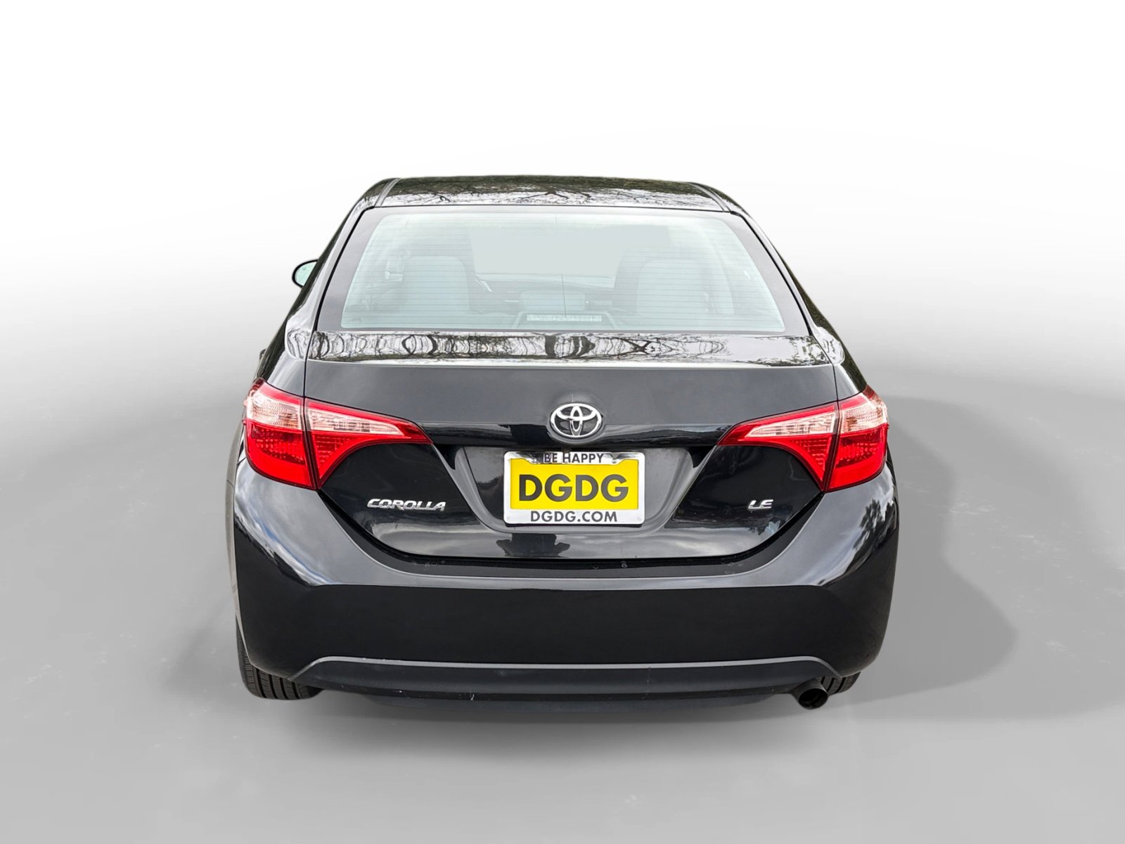Used 2017 Toyota Corolla LE image 4