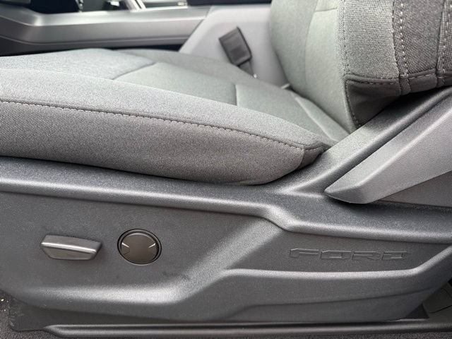 Used 2025 Ford F150 Lightning XLT AWD/4WD image 11