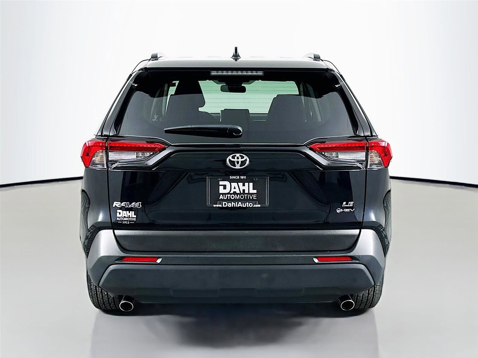 Certified 2025 Toyota RAV4 LE AWD/4WD image 12