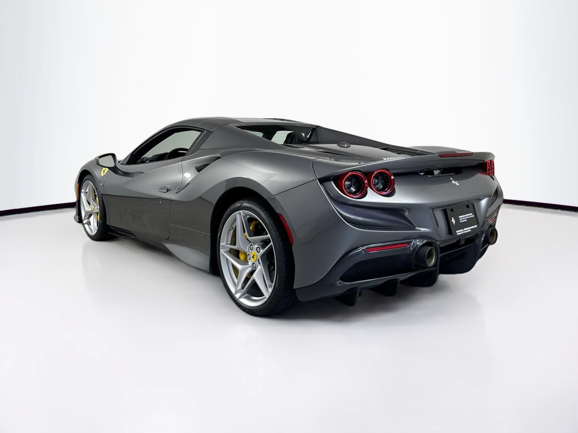 Certified 2021 Ferrari F8 Tributo RWD image 5