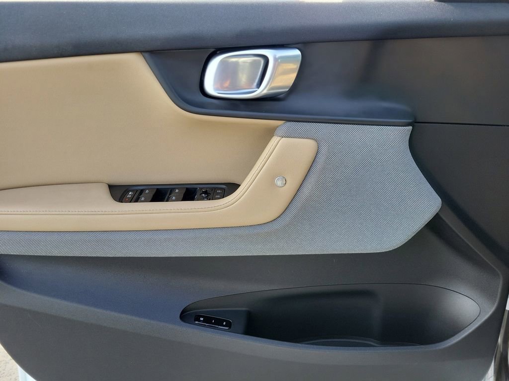 Used 2022 Polestar Polestar 2 w/ Plus Package image 20