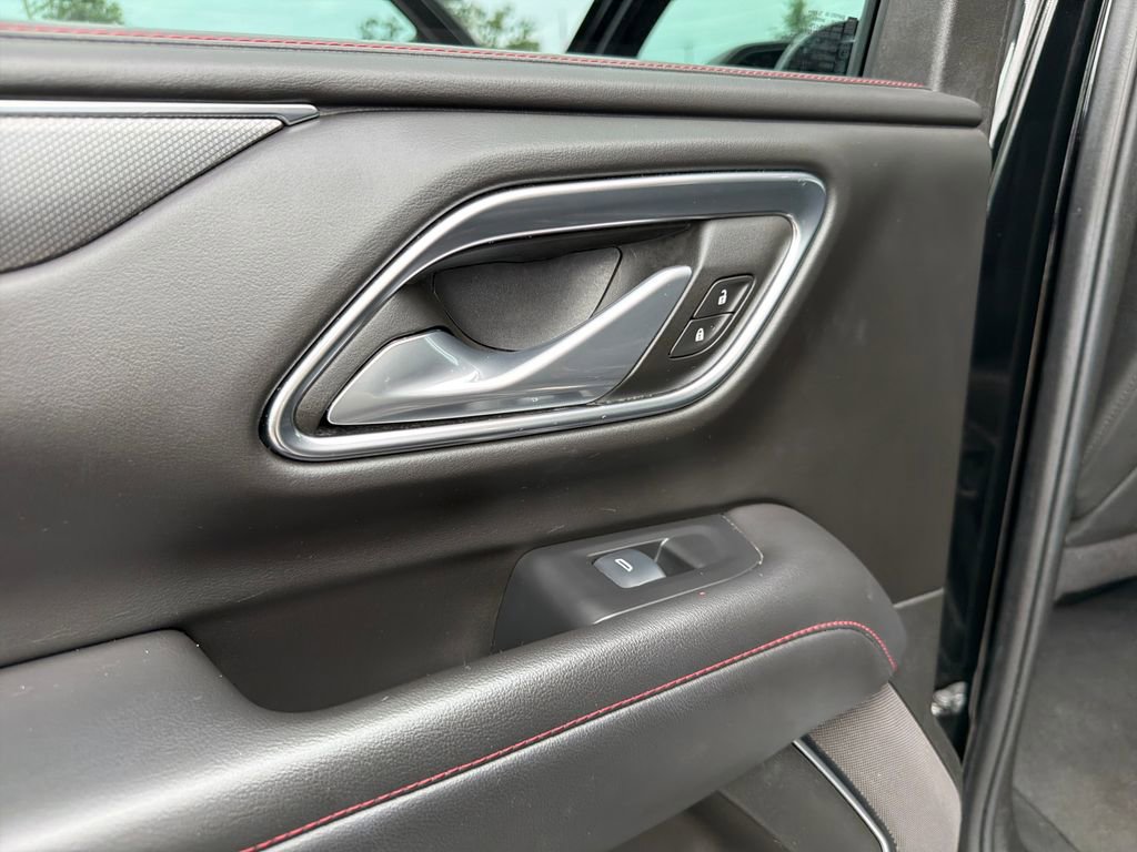 Used 2024 Chevrolet Suburban RST RWD image 26