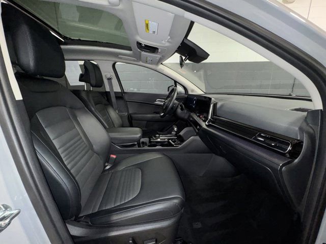 Used 2025 Kia Sportage SX AWD/4WD image 10