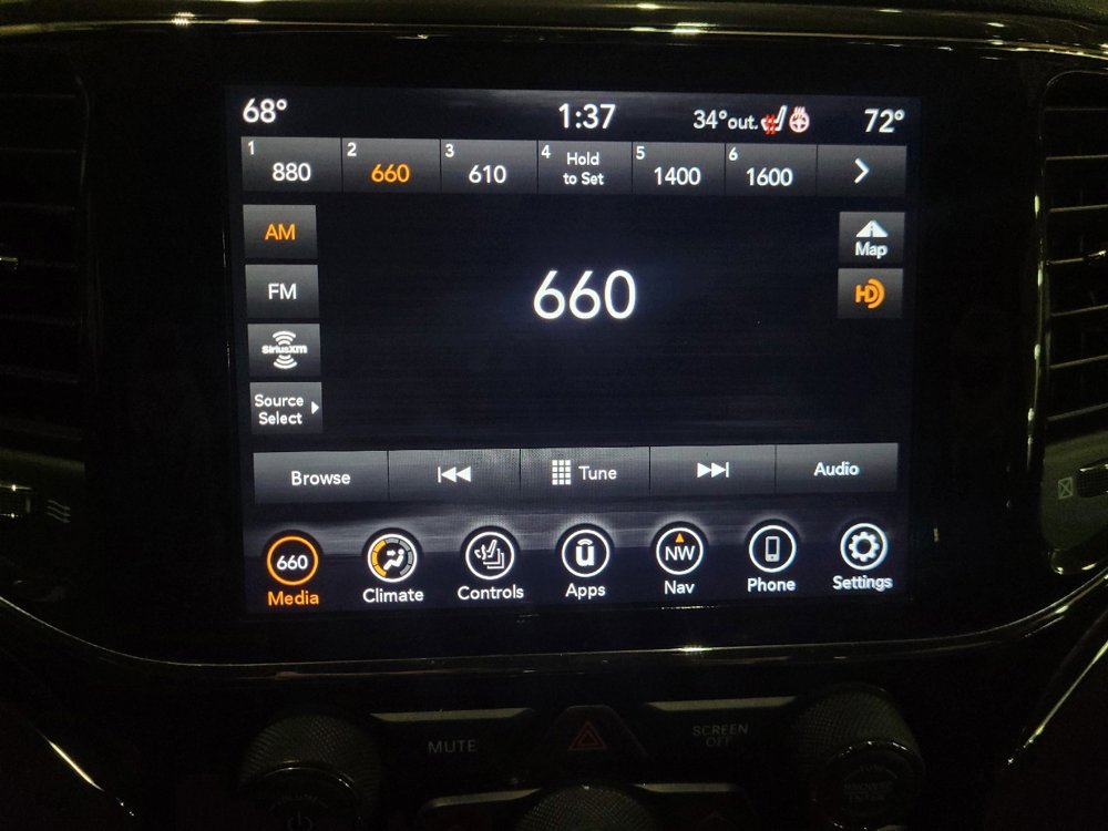 Used 2021 Jeep Grand Cherokee Limited image 25