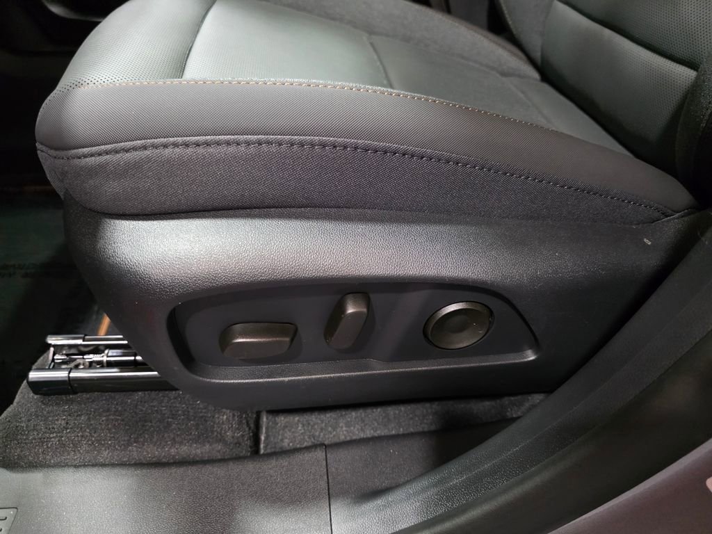 New 2026 GMC Terrain AT4 w/ Convenience Package III AWD/4WD image 13