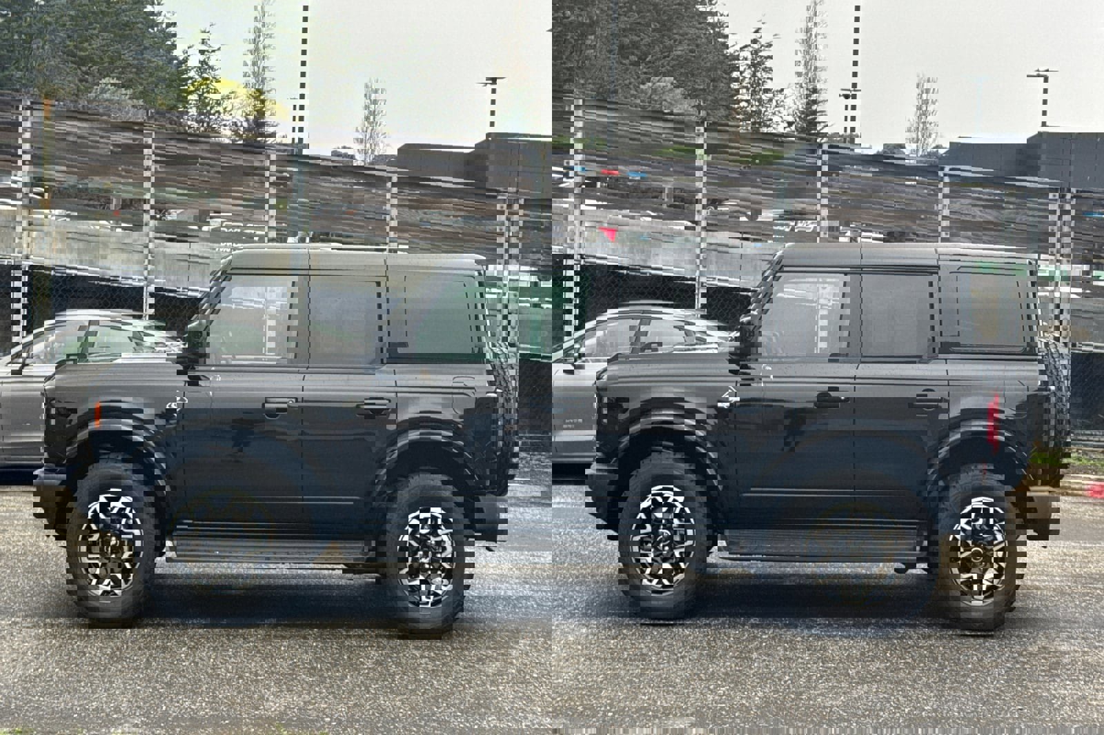 Certified 2025 Ford Bronco Outer Banks image 7