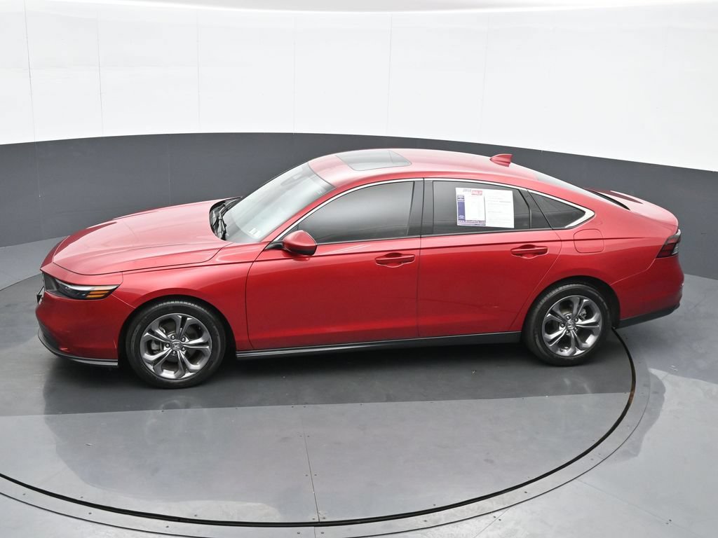 Used 2024 Honda Accord EX image 18