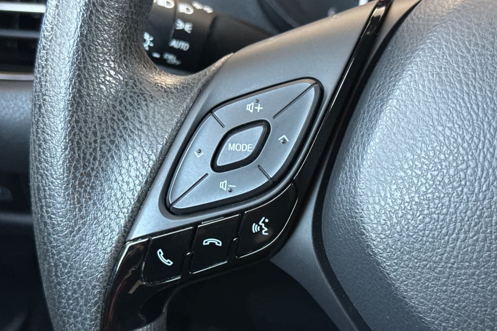 Certified 2020 Toyota C-HR LE FWD image 24