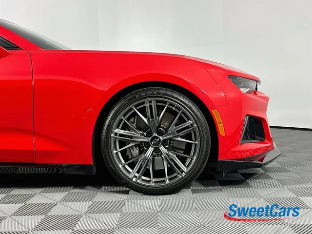 Used 2022 Chevrolet Camaro ZL1 RWD image 44