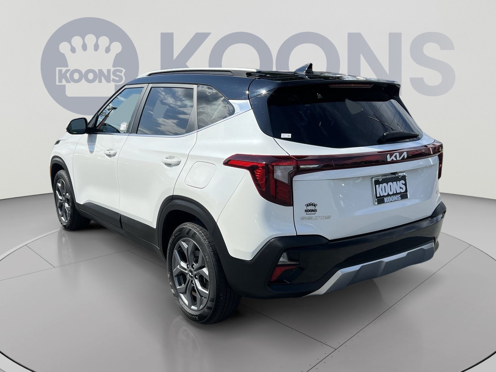 Used 2024 Kia Seltos S AWD/4WD image 4