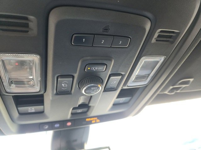 Used 2021 Chevrolet Suburban High Country image 20