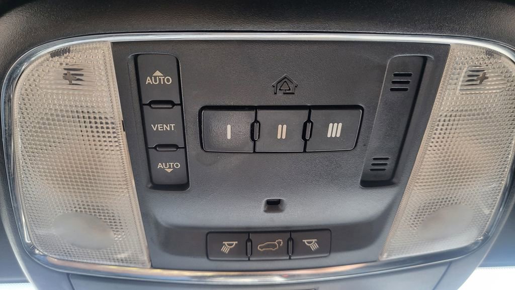 Used 2014 Jeep Grand Cherokee Limited RWD image 38