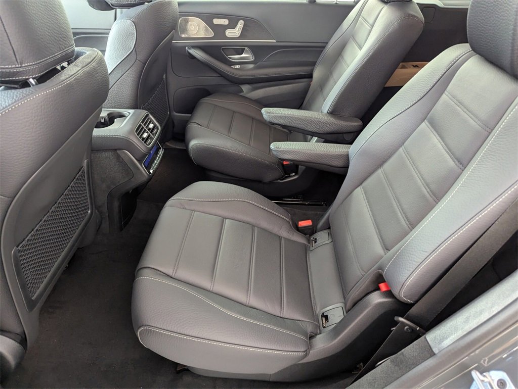 New 2026 Mercedes-Benz GLS 450 4MATIC image 11