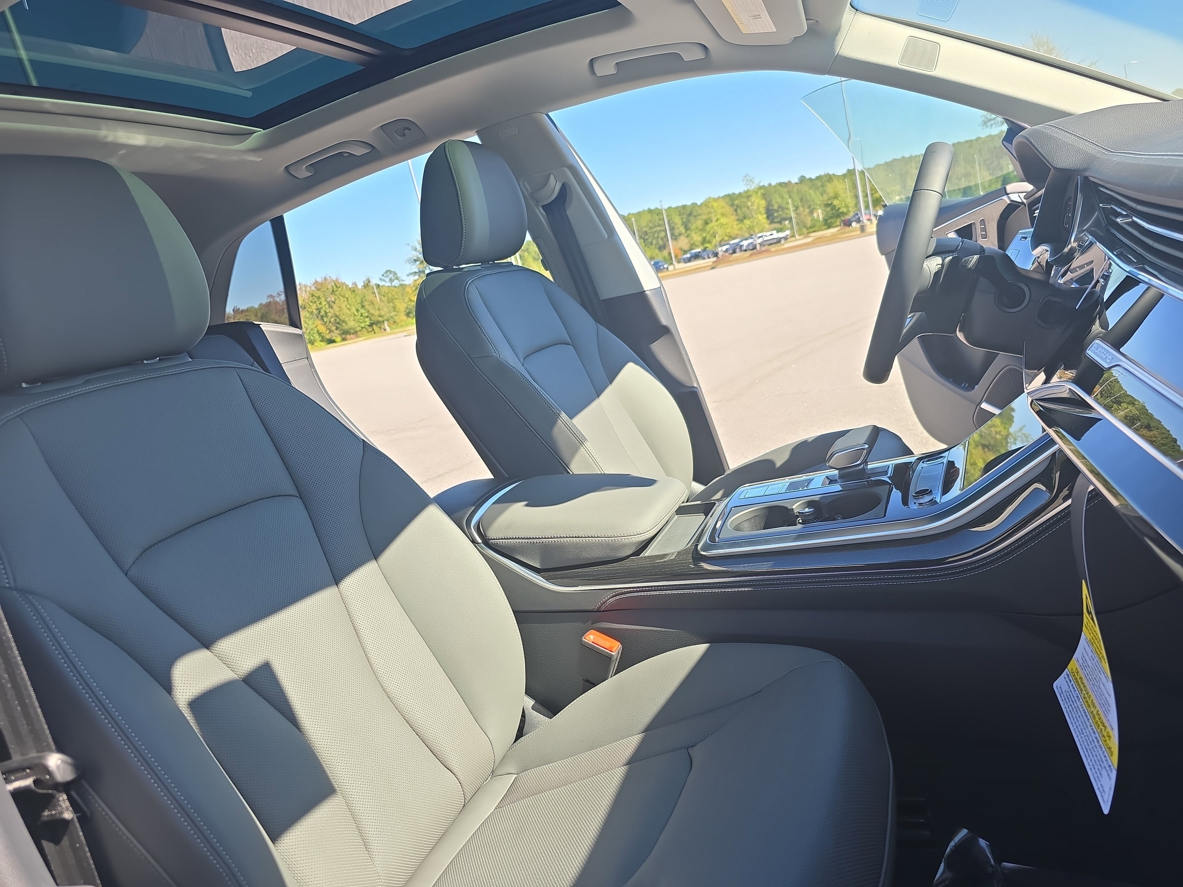 New 2025 Audi Q8 Premium Plus image 10