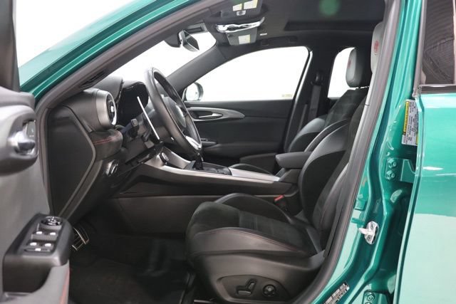 Used 2024 Alfa Romeo Tonale Ti AWD/4WD image 16