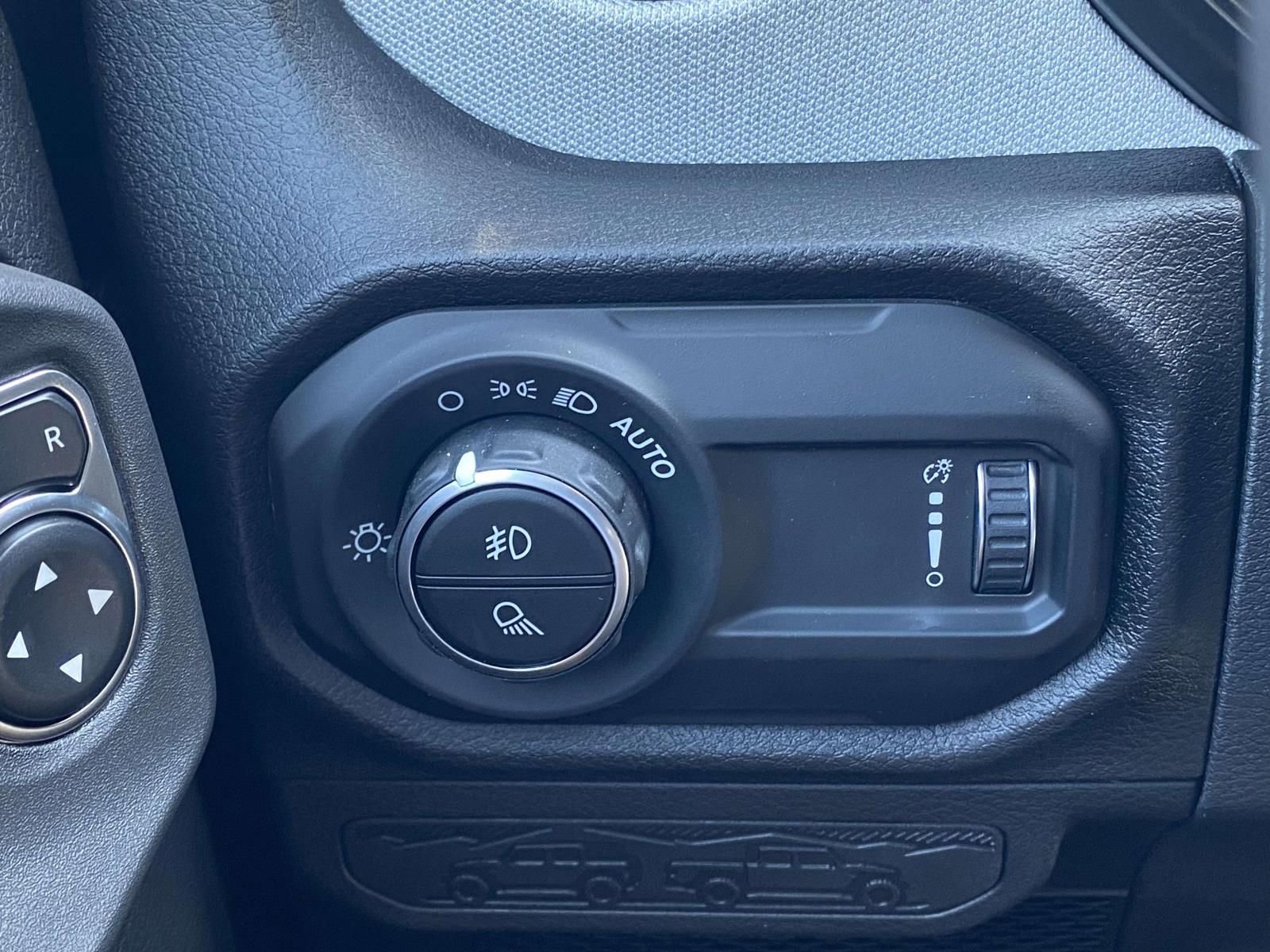 New 2025 Jeep Gladiator Sport image 24