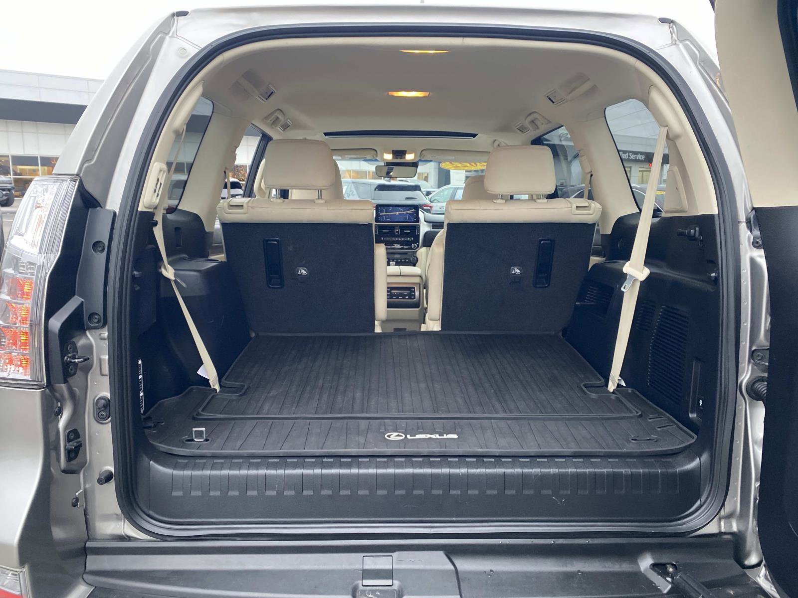 Used 2022 Lexus GX 460 Premium image 10