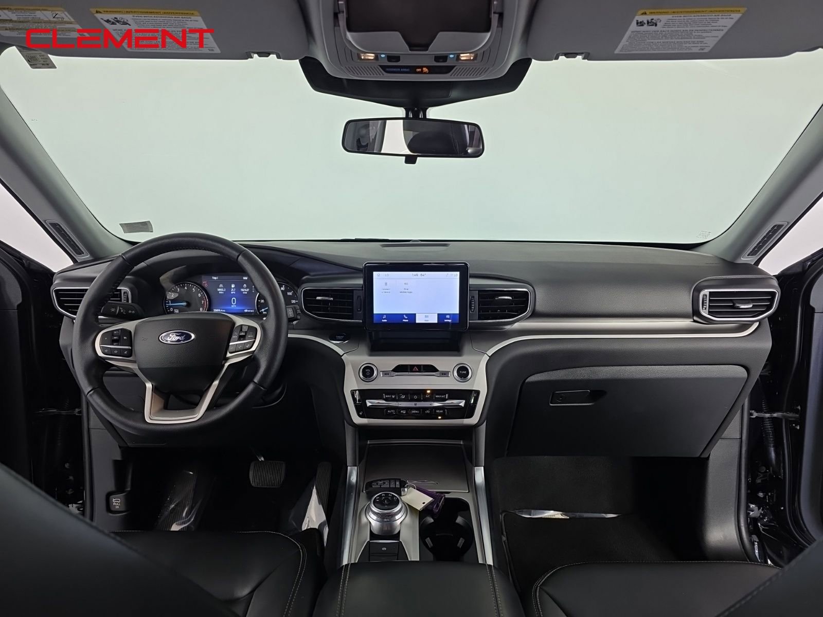 Used 2022 Ford Explorer XLT w/ Equipment Group 202A image 7