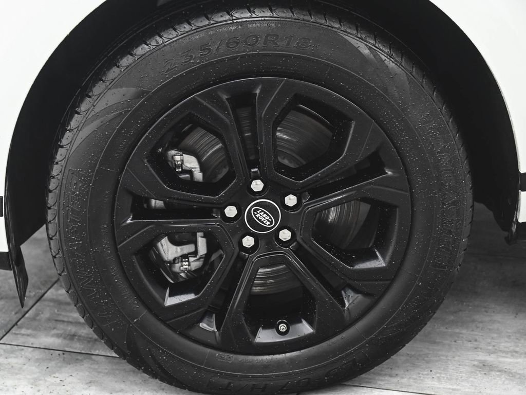 Used 2021 Land Rover Range Rover Evoque S image 7