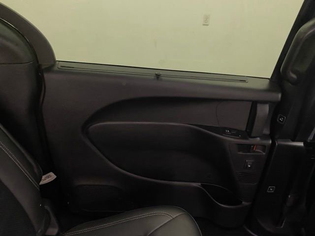 Used 2019 Chrysler Pacifica Touring-L Plus w/ S Appearance Package image 25