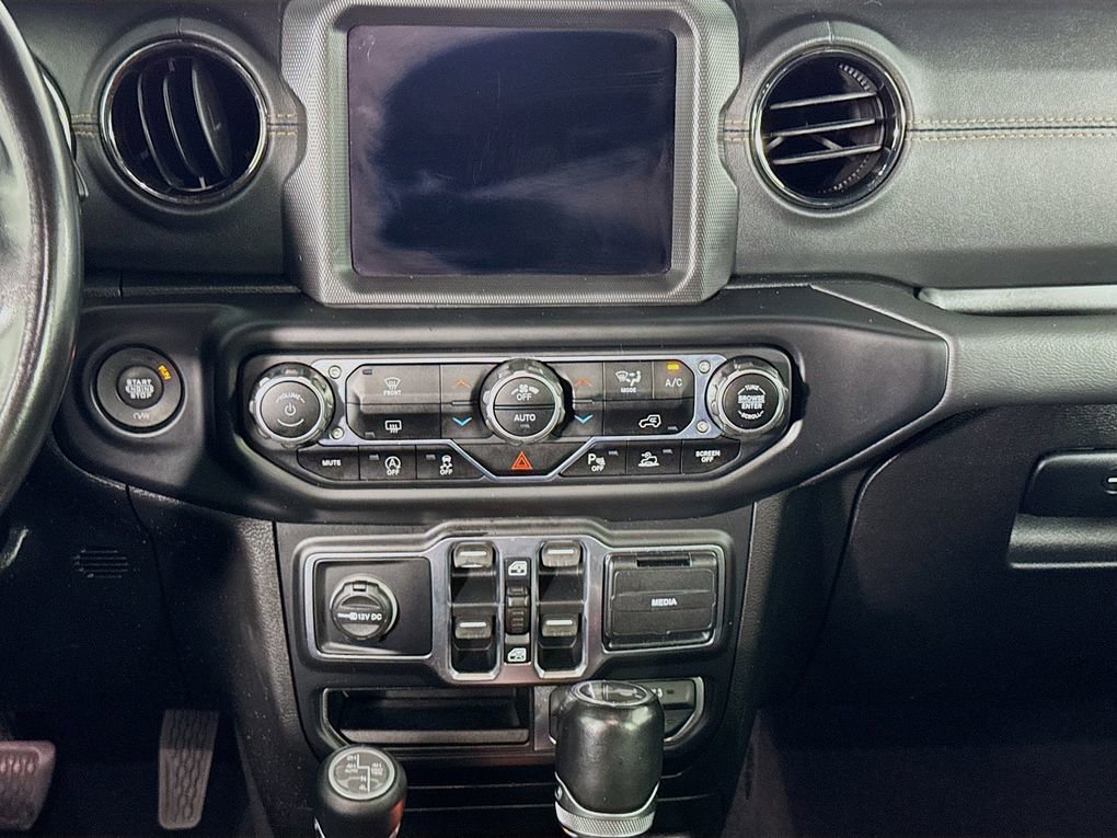 Used 2021 Jeep Wrangler Unlimited Sahara image 34