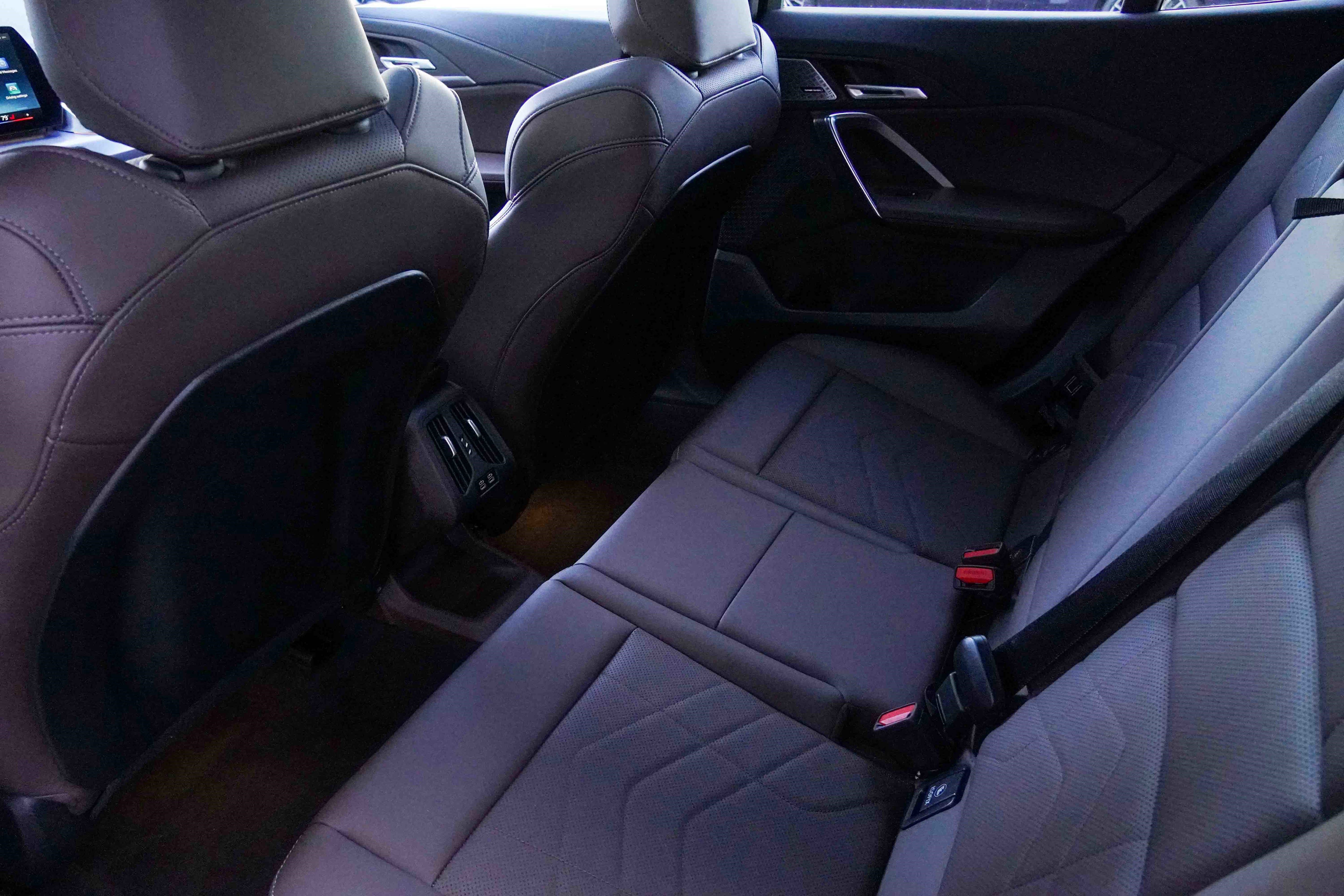 Certified 2025 BMW X2 M35i image 35