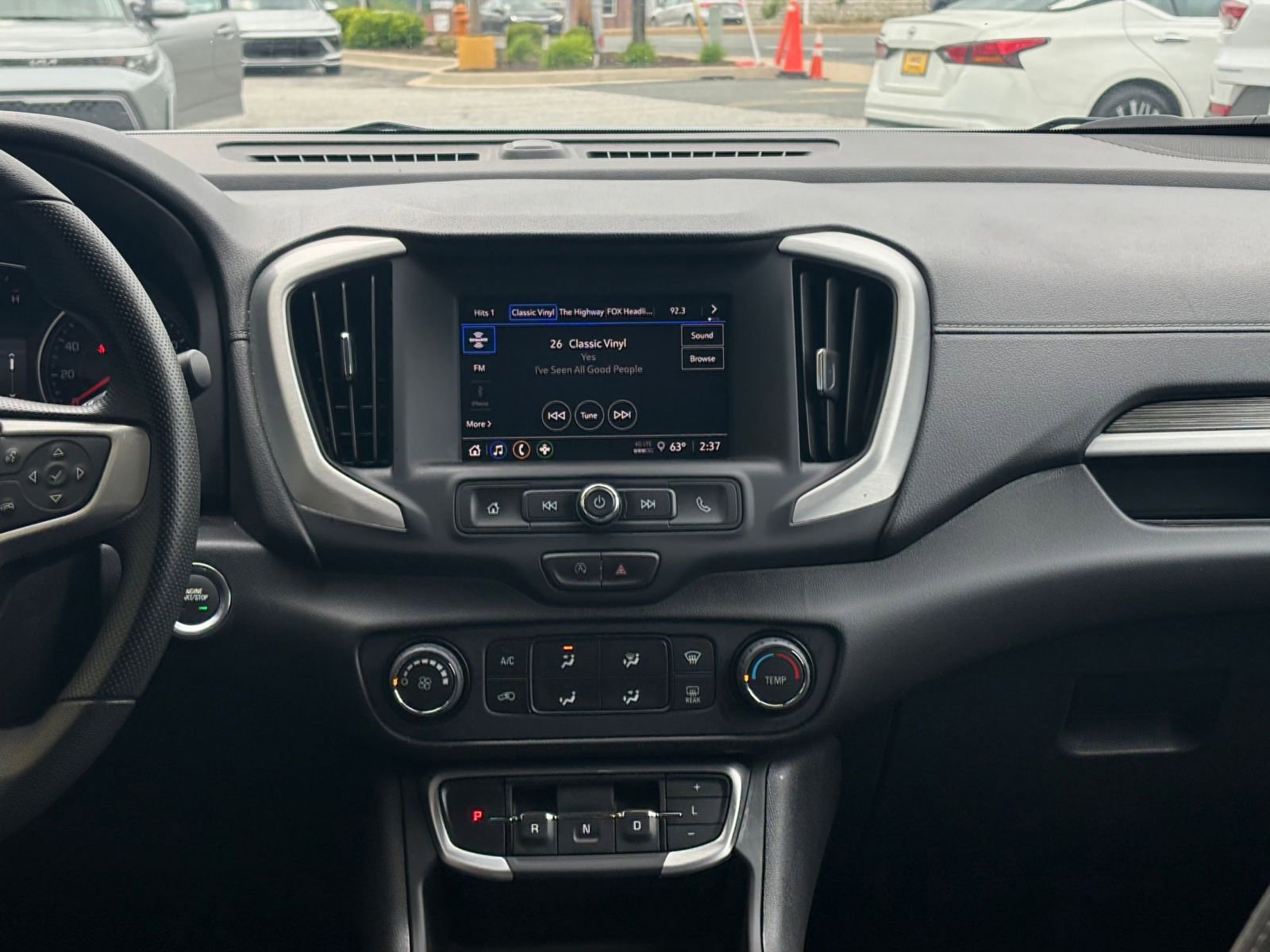 Used 2024 GMC Terrain SLE FWD image 17