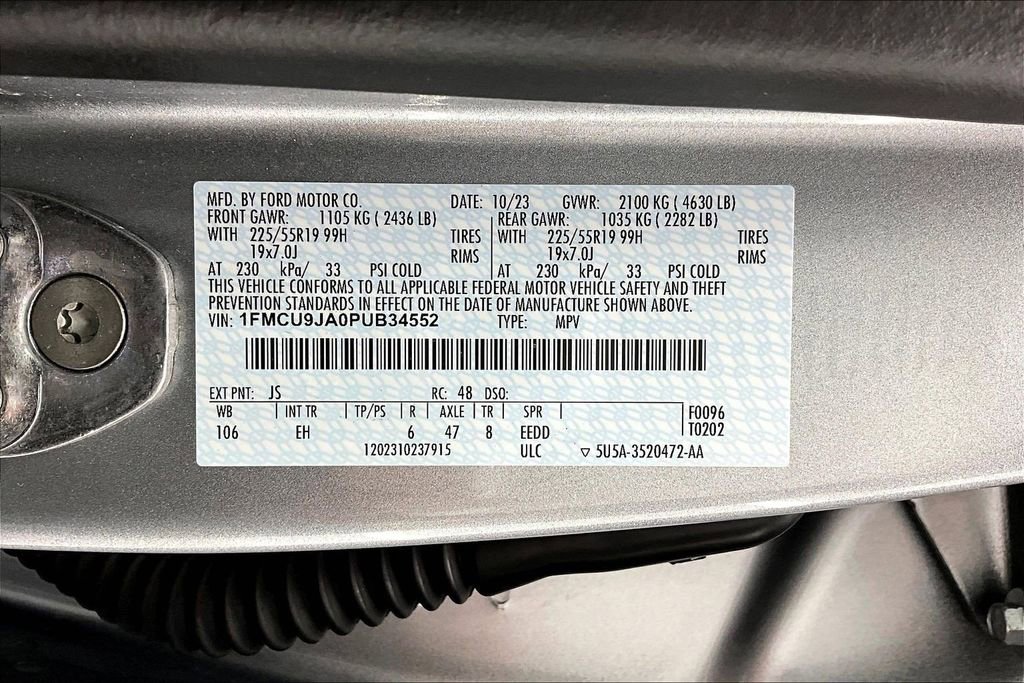 Used 2023 Ford Escape Platinum image 35
