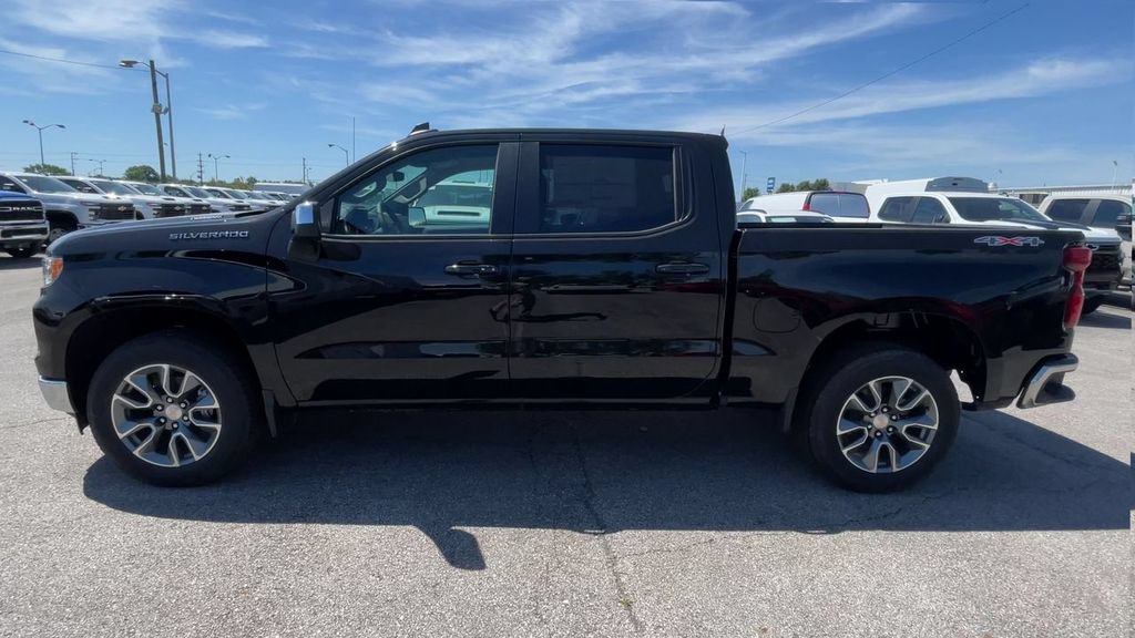 New 2026 Chevrolet Silverado 1500 LT AWD/4WD image 7
