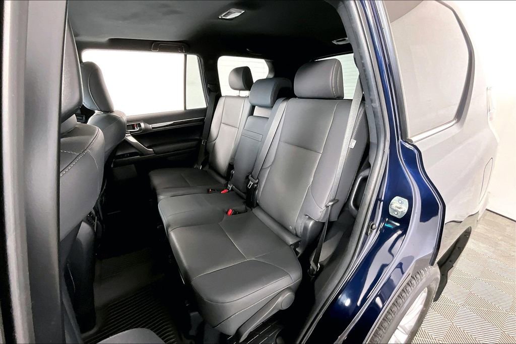 Used 2022 Lexus GX 460 image 26