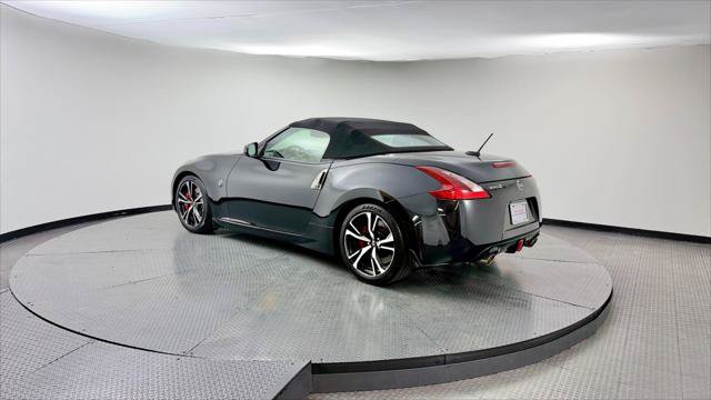 Used 2019 Nissan 370Z Touring Sport RWD image 30