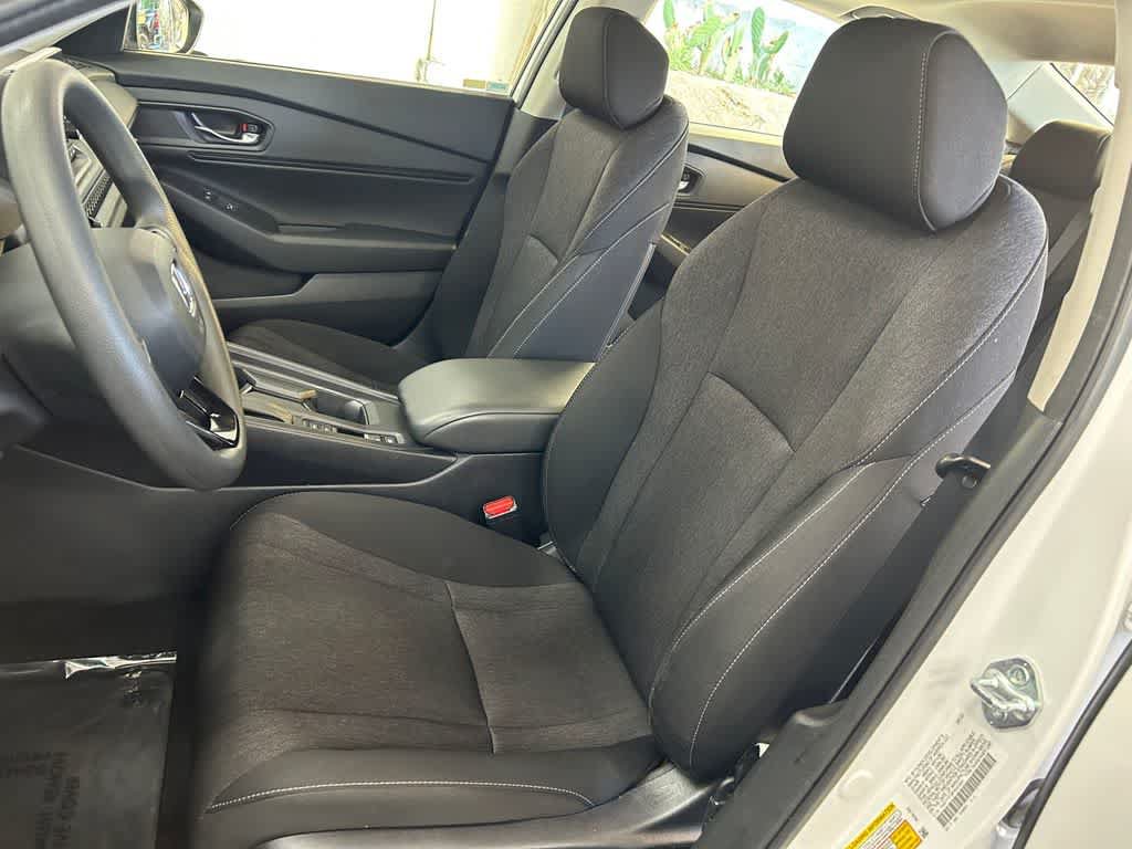 Used 2023 Honda Accord EX image 11