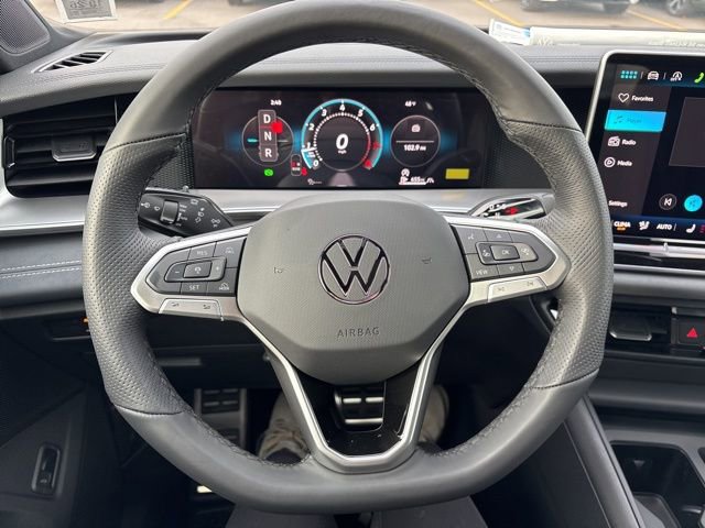 New 2026 Volkswagen Tiguan SE R-Line image 11